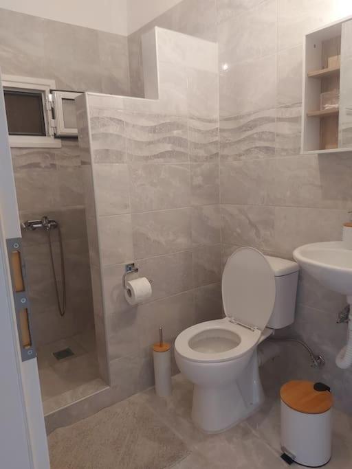 Steniaí Houlia Home Διαμέρισμα Με Δωρεάν Χώρο Στάθμευσης מראה חיצוני תמונה