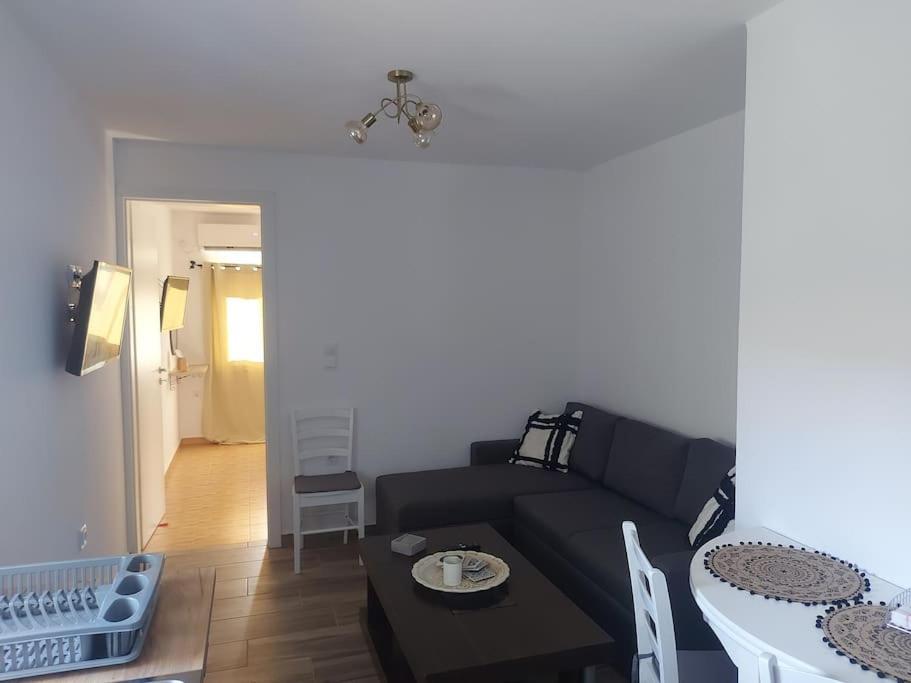 Steniaí Houlia Home Διαμέρισμα Με Δωρεάν Χώρο Στάθμευσης מראה חיצוני תמונה
