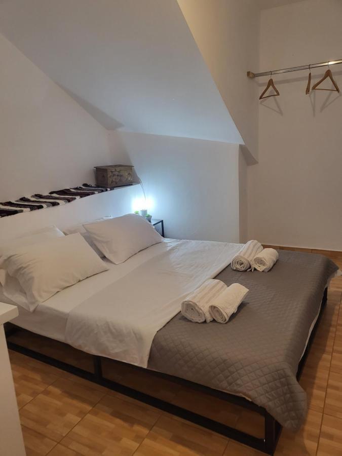 Steniaí Houlia Home Διαμέρισμα Με Δωρεάν Χώρο Στάθμευσης מראה חיצוני תמונה